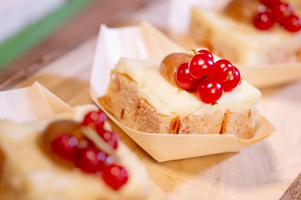 Bread Butter Banenbrot Dattelcreme Flying